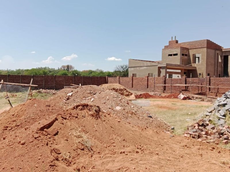 Open Stand for sale in Zambezi Manor Estate,open to offers - Photo 8