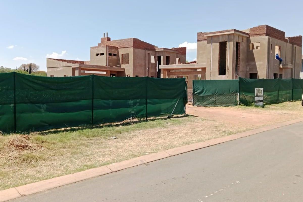 Open Stand for sale in Zambezi Manor Estate,open to offers - Photo 2