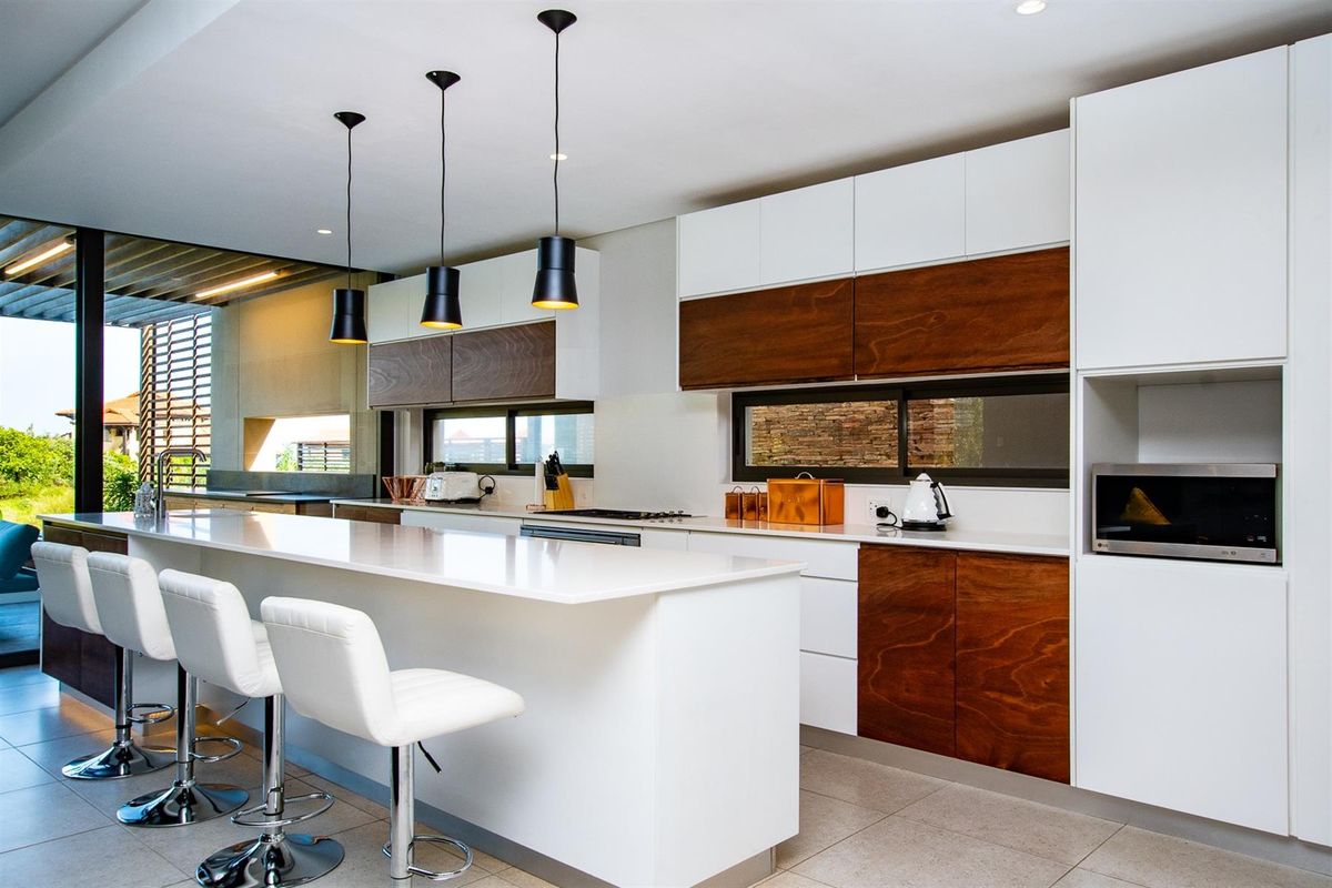 Fully Furnished Coastal Living in Prestigious Zimbali Estate - Photo 2