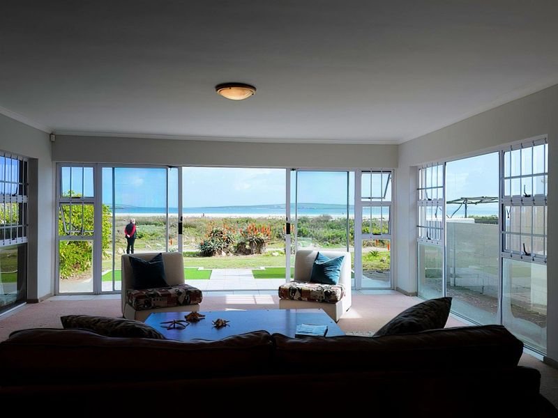Exquisite beachfront home in Langebaan - Photo 6