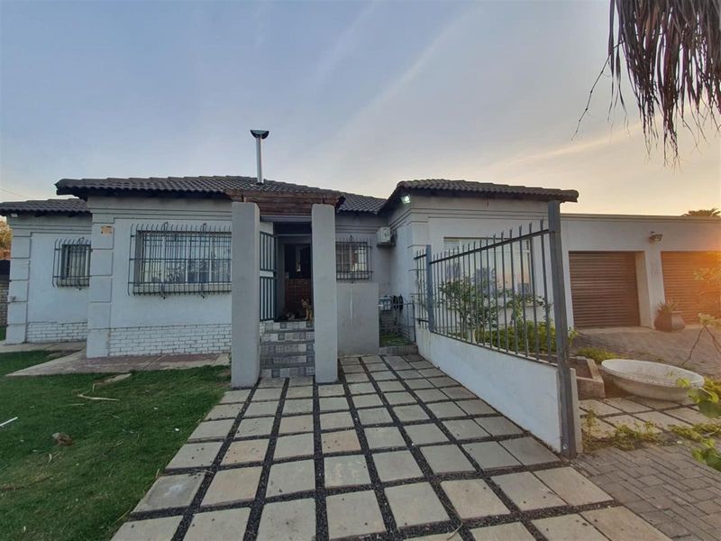 House To Rent in Hoeveld Park, Witbank - Photo 5