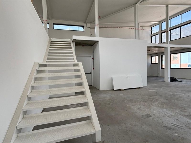 Immaculate Creative Space in Trend Setting Harrington Street - Photo 6