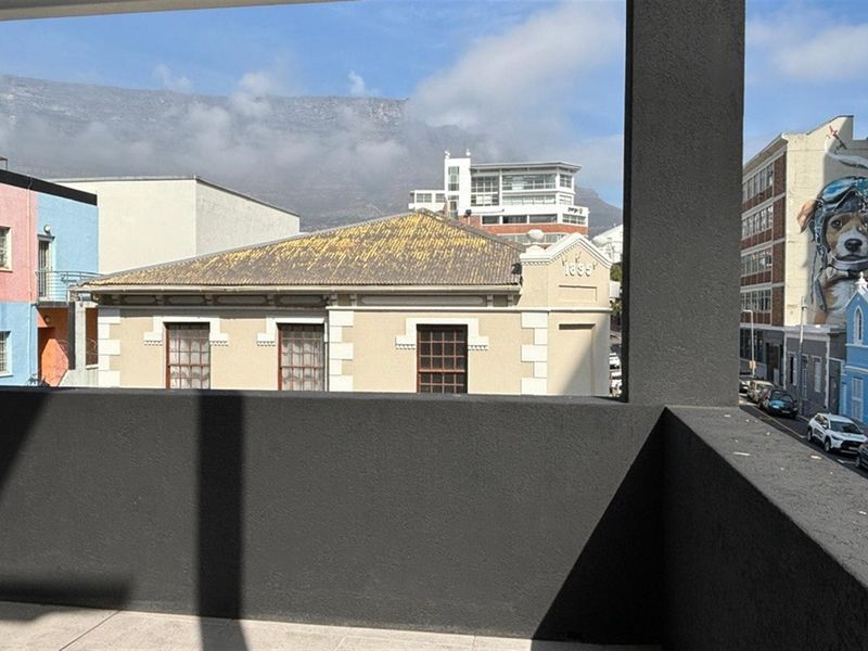 Immaculate Creative Space in Trend Setting Harrington Street - Photo 5