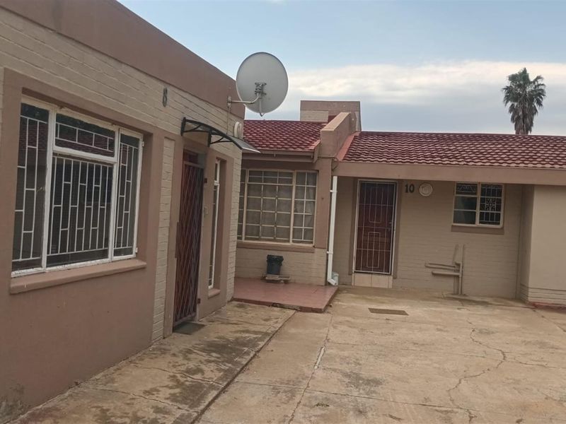 House For Sale in Newcastle Central, Newcastle, KwaZulu Natal - Photo 6