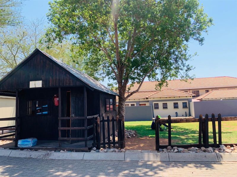 2 Bedroom Ground-floor Apartment For Sale in Heatherview, Akasia - Photo 4