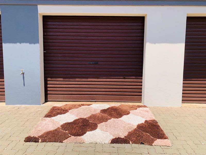 2 Bedroom Ground-floor Apartment For Sale in Heatherview, Akasia - Photo 6