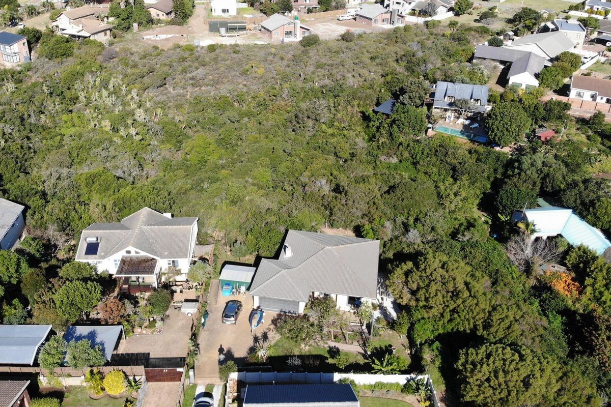 House For Sale in Jeffreys Bay - Photo 3