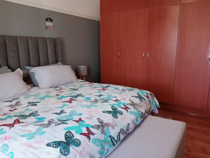 NEWLY RENOVATED!! WOW   REDUCED AND PRICED TO GO - Photo 10