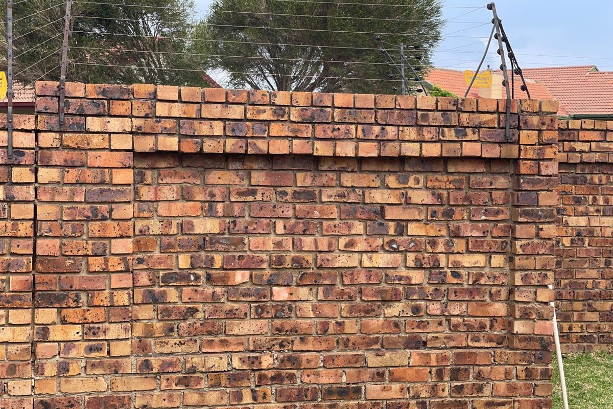 Cosy Apartment Up For Grabs in Swan-Ridge Estate!!! - Photo 3