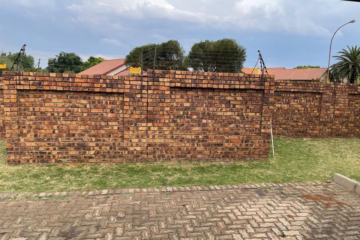 Cosy Apartment Up For Grabs in Swan-Ridge Estate!!! - Photo 4