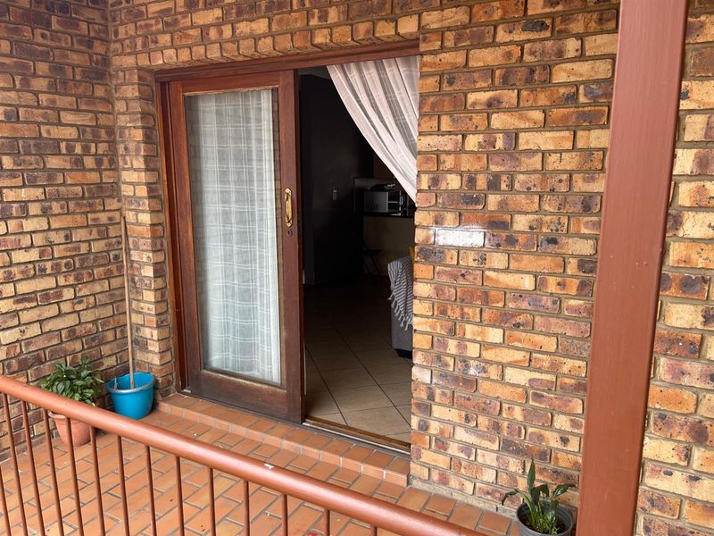 Cosy Apartment Up For Grabs in Swan-Ridge Estate!!! - Photo 5