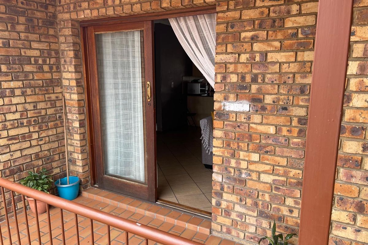 Cosy Apartment Up For Grabs in Swan-Ridge Estate!!! - Photo 5