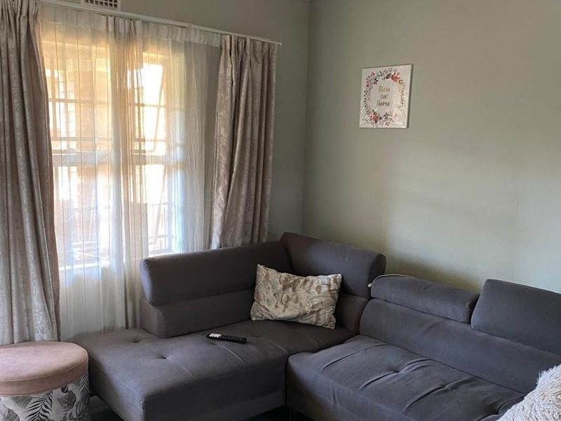 Apartment For Sale in Heuweloord, Centurion - Photo 5