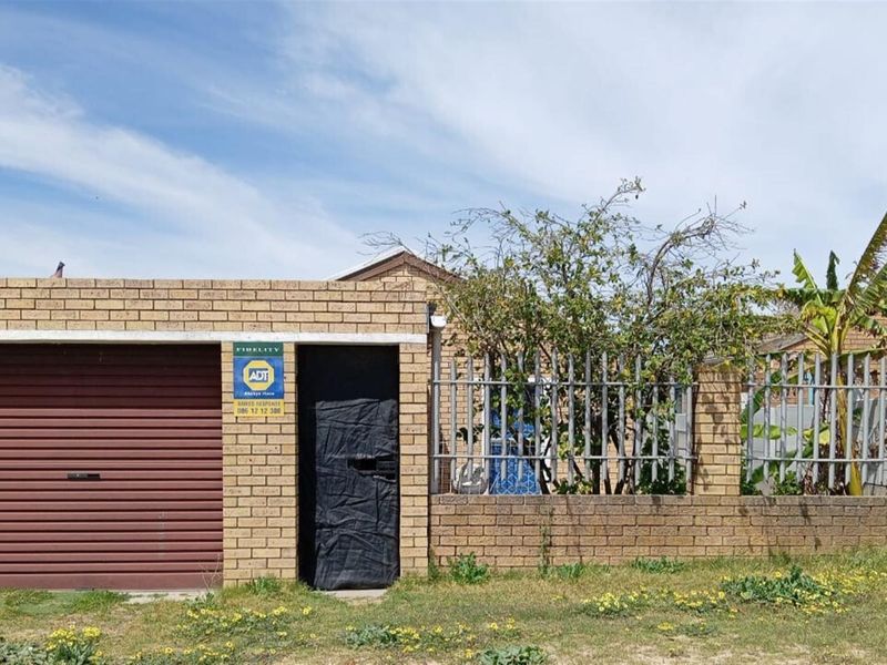 Charming 3-Bedroom Home in a Sought-After Location - Photo 1