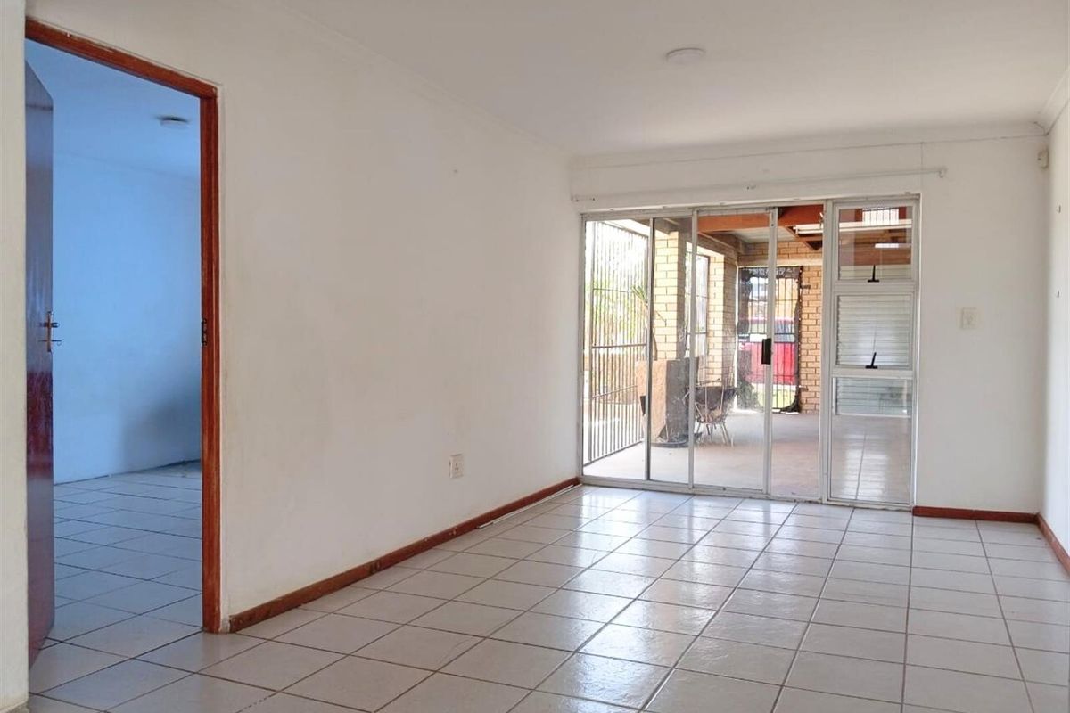 Charming 3-Bedroom Home in a Sought-After Location - Photo 5