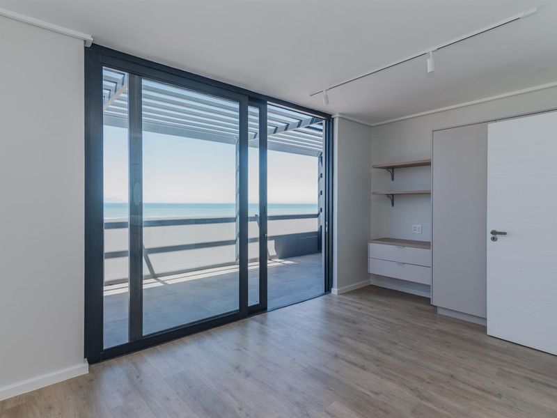 Panoramic Penthouse Paradise, in Muizenberg's Crown Jewel - Photo 8