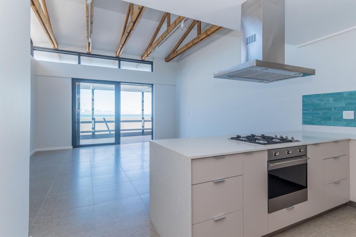 Panoramic Penthouse Paradise, in Muizenberg's Crown Jewel - Photo 3