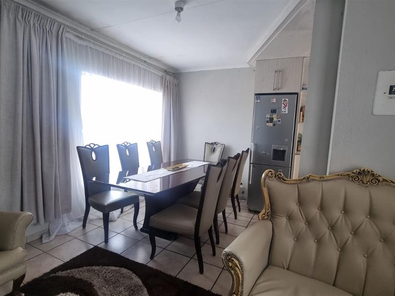 House For Sale in Kingsview Ext 3, Kingsview, White River - Photo 6