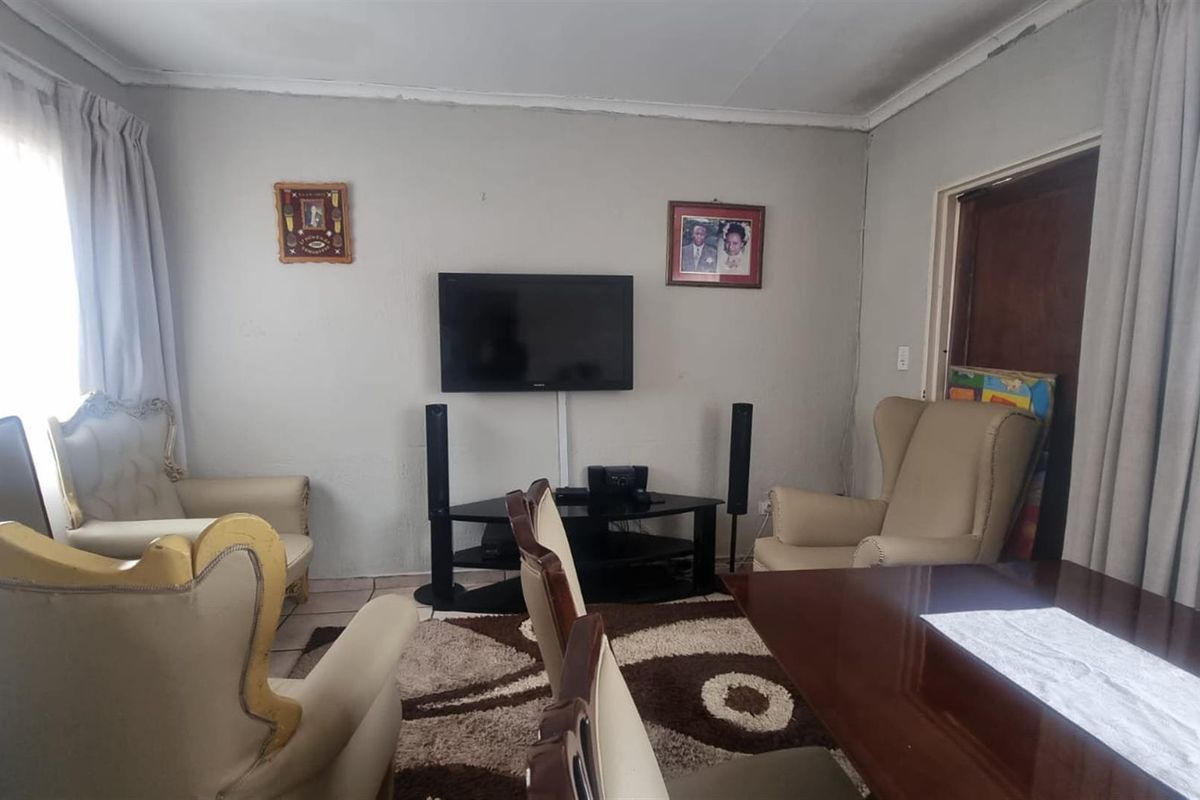 House For Sale in Kingsview Ext 3, Kingsview, White River - Photo 5