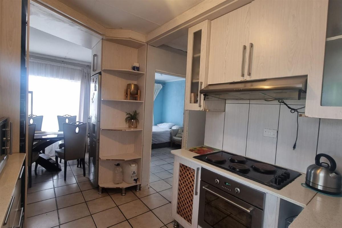 House For Sale in Kingsview Ext 3, Kingsview, White River - Photo 3