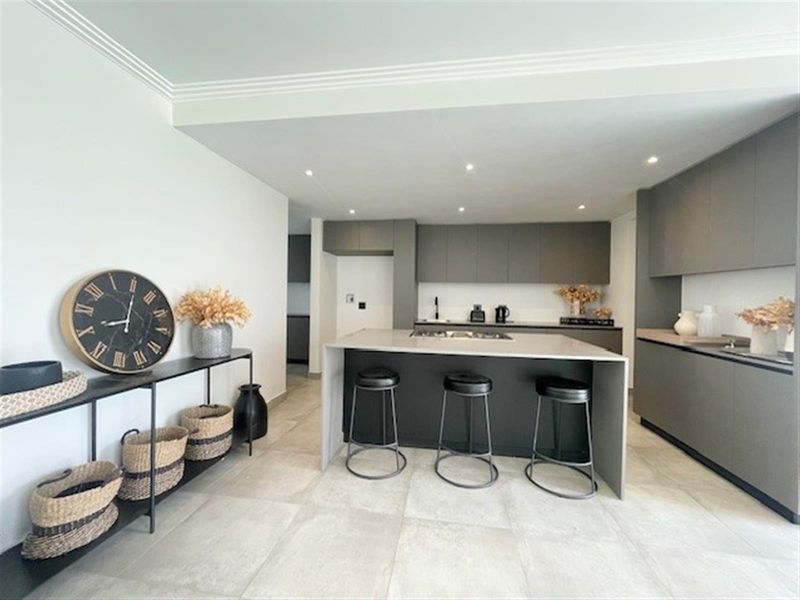 Elegant 4 Bedroom Luxury Residence with Private Garden, Staff Quarters and Upstairs Sunroom Retreat - Photo 7