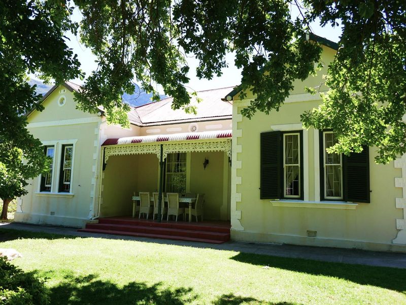 A Heritage Retreat in the Heart of Franschhoek’s Wine Valley - Photo 4