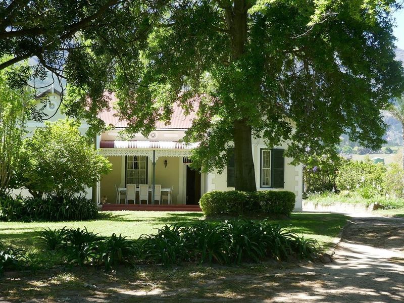 A Heritage Retreat in the Heart of Franschhoek’s Wine Valley - Photo 3