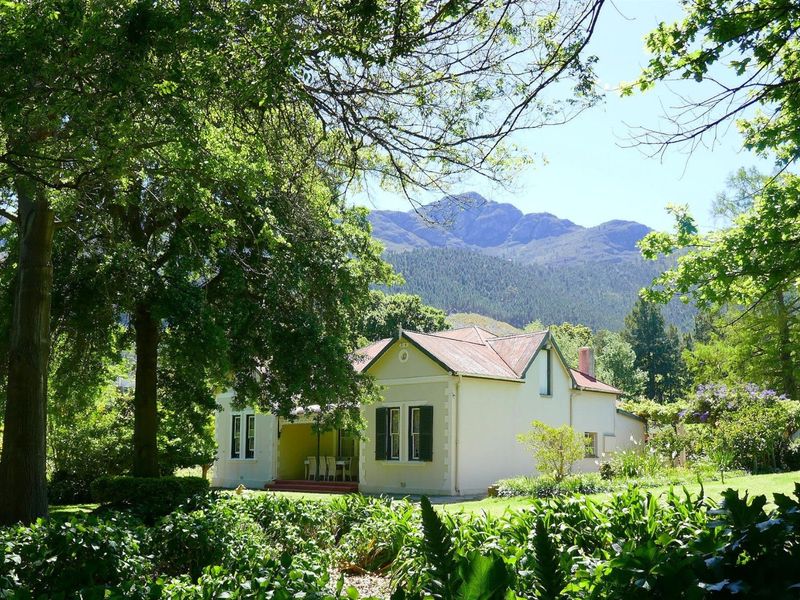 A Heritage Retreat in the Heart of Franschhoek’s Wine Valley - Photo 2