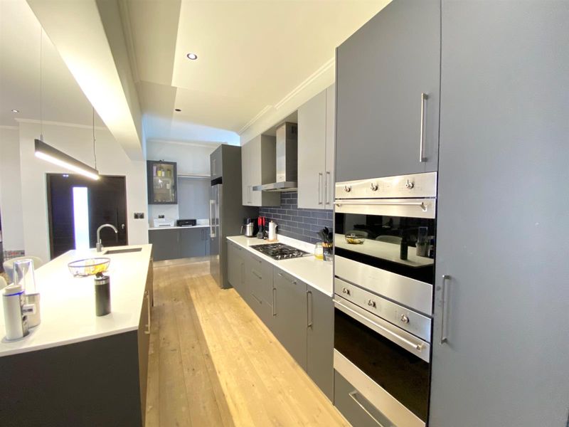 3 Bedroom Home For Sale in Bryanston, Sandton - Photo 10