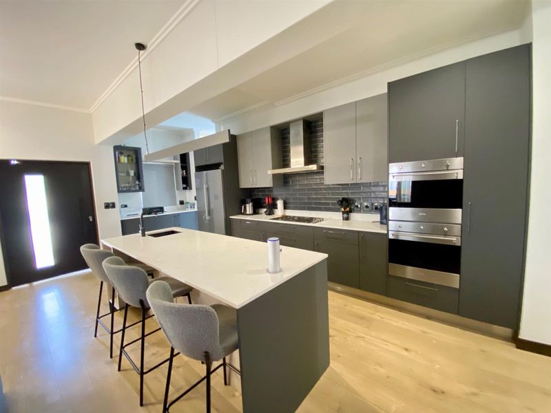 3 Bedroom Home For Sale in Bryanston, Sandton - Photo 9