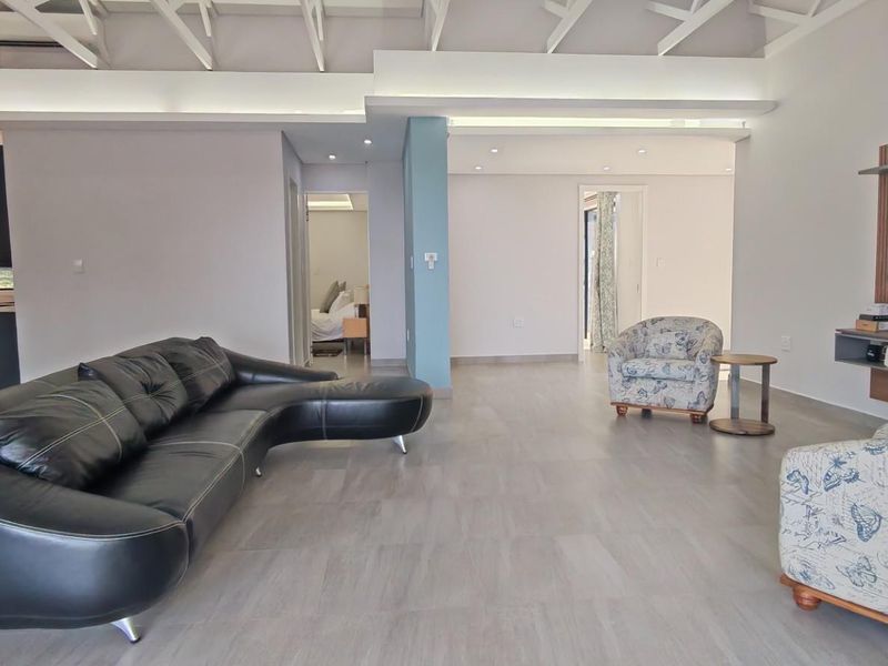 5 bedroom Modern Marvel in Ramsgate For Sale - Photo 3