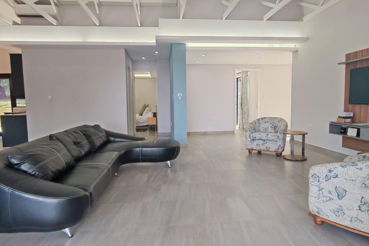 5 bedroom Modern Marvel in Ramsgate For Sale - Photo 3