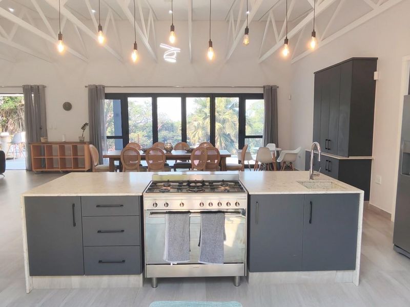 5 bedroom Modern Marvel in Ramsgate For Sale - Photo 8