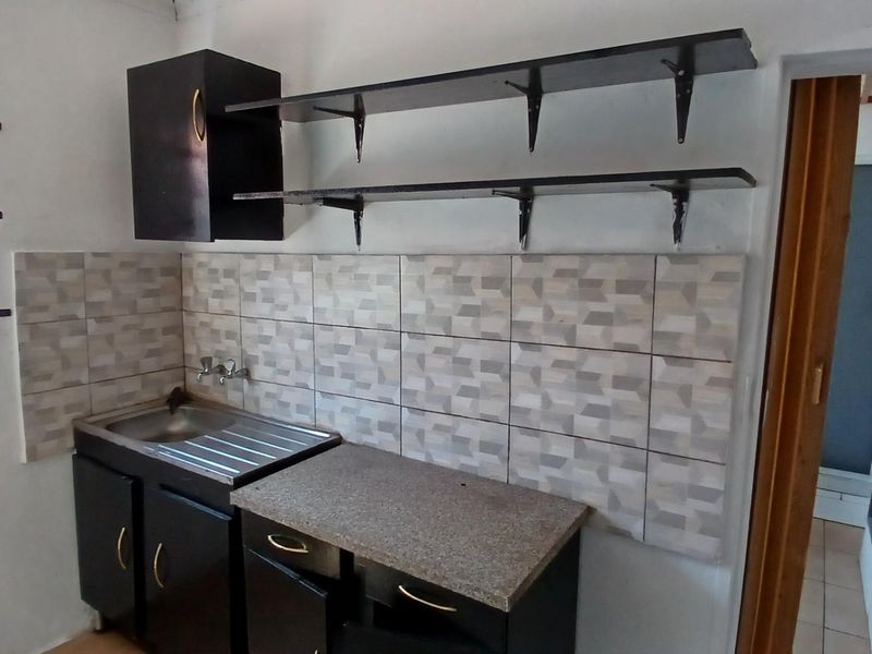 Spaious Apartment To Rent in Dalpark Proper, Dalpark, Brakpan - Photo 8