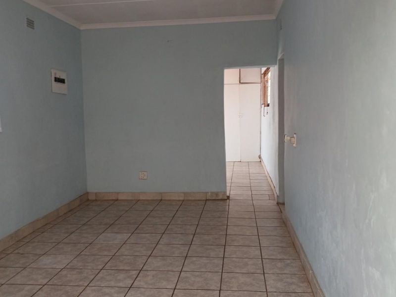 Spaious Apartment To Rent in Dalpark Proper, Dalpark, Brakpan - Photo 9
