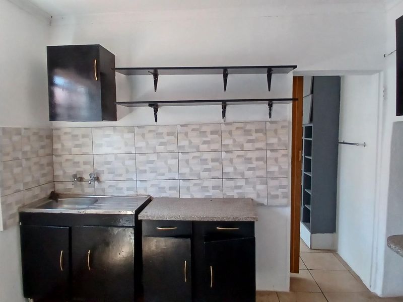 Spaious Apartment To Rent in Dalpark Proper, Dalpark, Brakpan - Photo 3