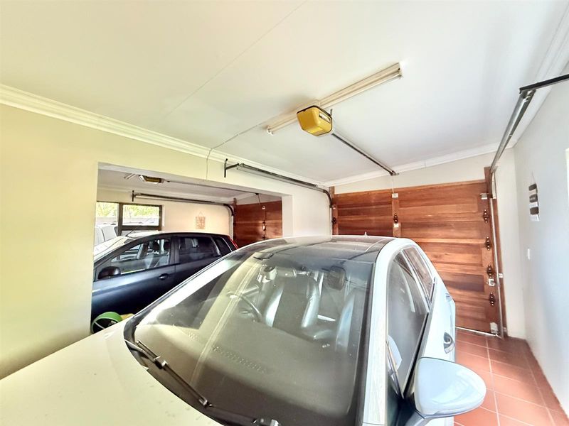 MODERN 4 BEDROOM HOUSE IN RIETVALLEIPARK - Photo 9