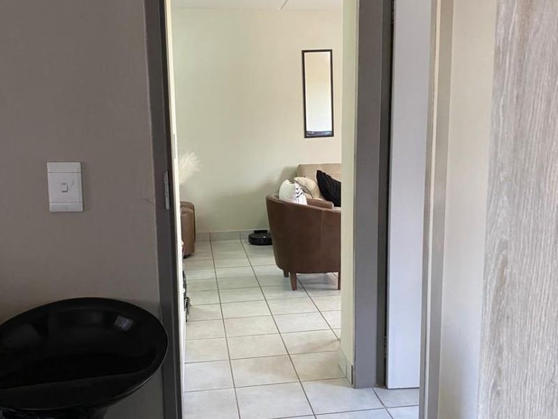 TWO BEDROOM APARTMENT WITH SOLAR BACK-UP - Photo 10