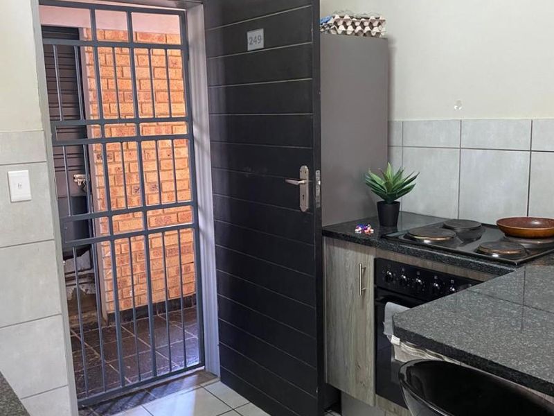 TWO BEDROOM APARTMENT WITH SOLAR BACK-UP - Photo 8