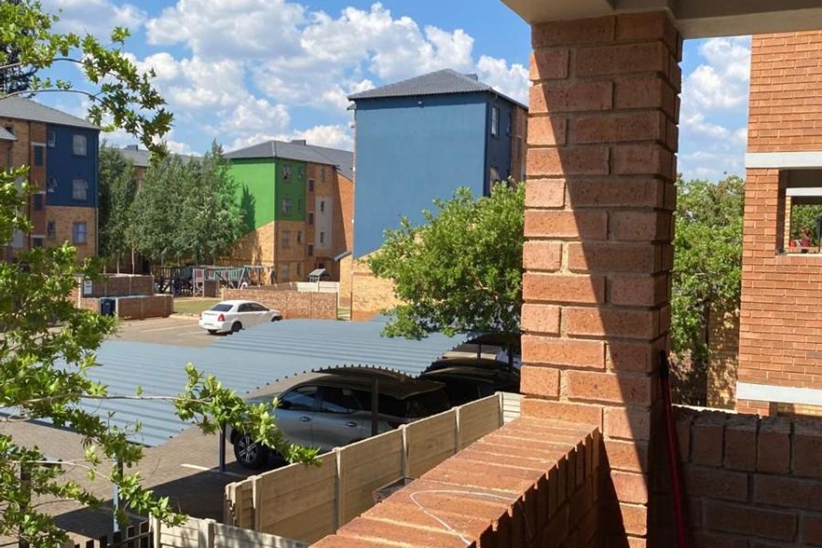 TWO BEDROOM APARTMENT WITH SOLAR BACK-UP - Photo 3