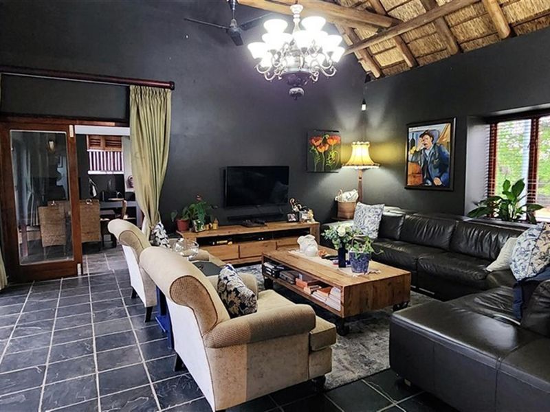 3 bedroom house in Koro Creek Bushveld Golf Estate, Modimolle - Photo 6