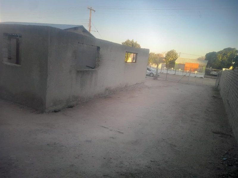 House For Sale in Seshego, Polokwane - Photo 2