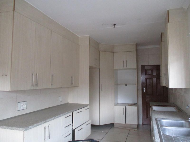 House to Rent in Kempton Park Ext.5 - Photo 2