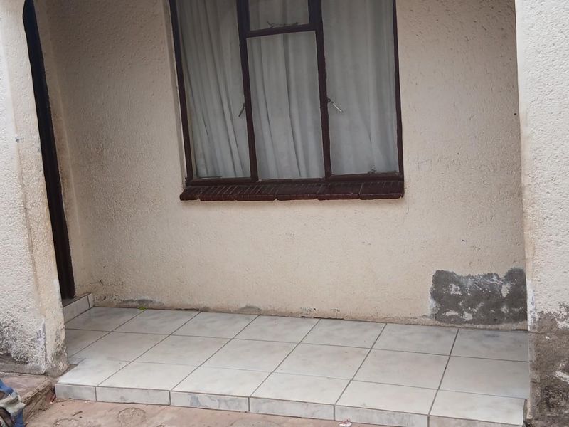 House For Sale in Seshego 9E, Seshego, Polokwane - Photo 5