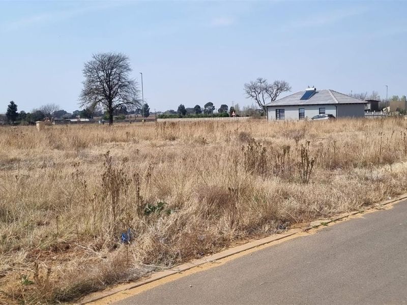 4 Bed 2 Bath 80m2 with double Garage - Photo 8