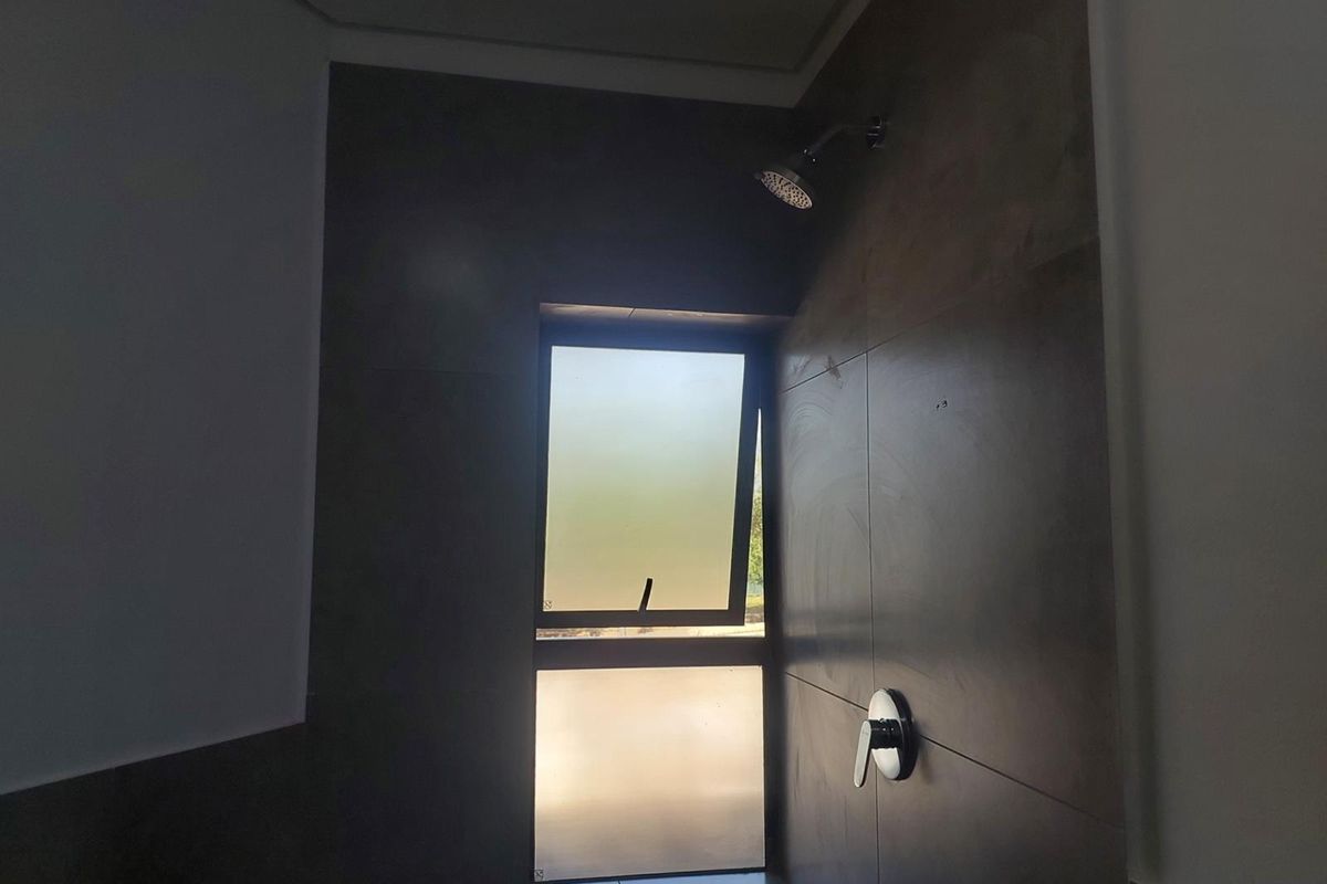 Apartment To Rent in Athlone, Pietermaritzburg, KwaZulu Natal - Photo 4