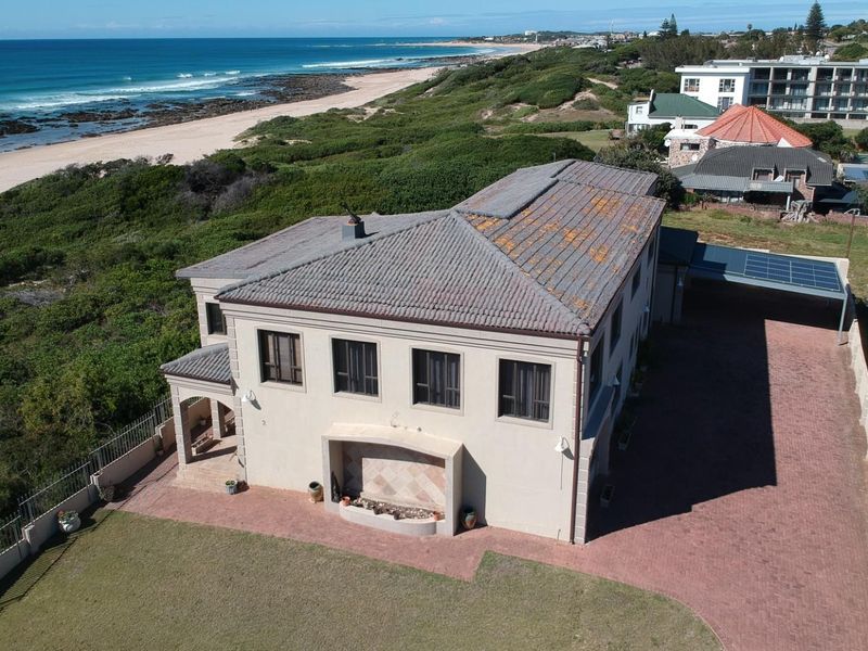 Exclusive Beachfront Estate | 7-Bedroom Luxury Home for Sale in Jeffreys Bay with Panoramic views - Photo 2
