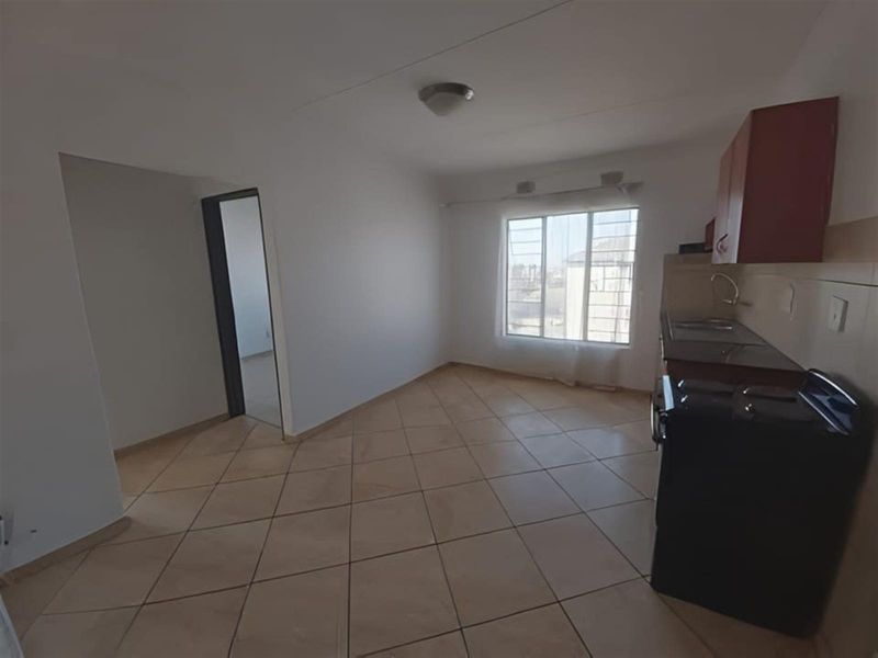 Apartment For Sale in Jabulani, Soweto - Photo 4