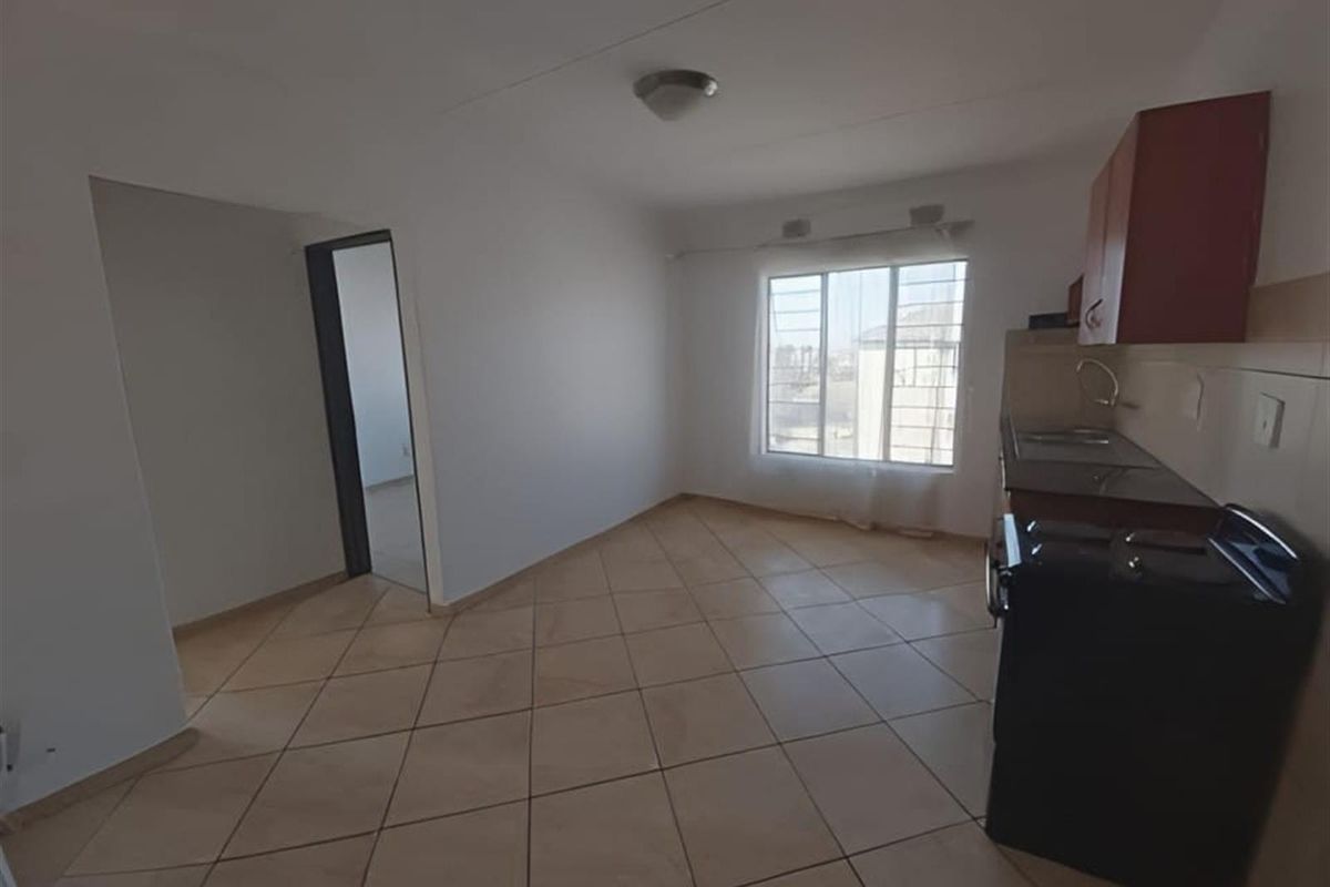 Apartment For Sale in Jabulani, Soweto - Photo 4