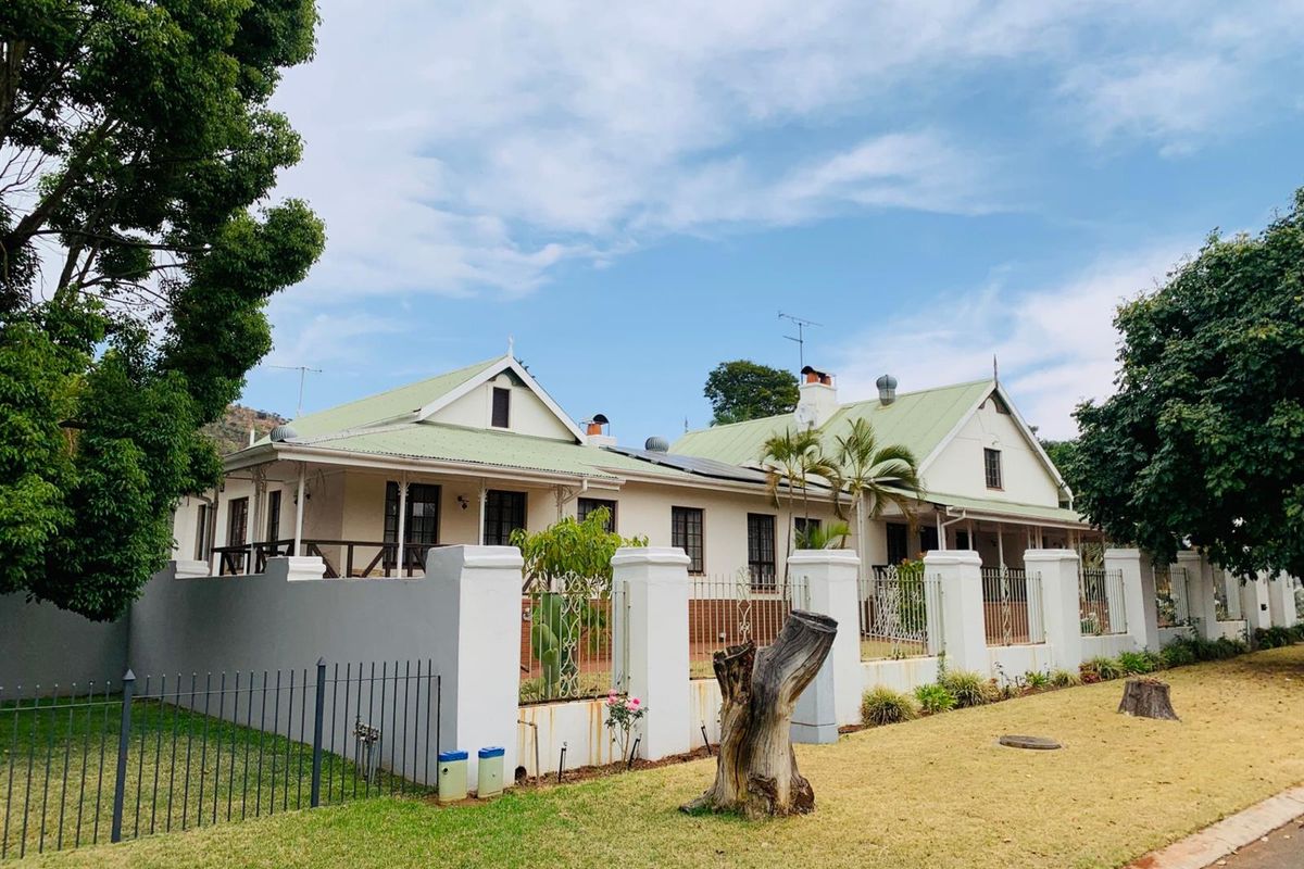 5 bedroom House For Sale in Ninapark, Akasia - Photo 3